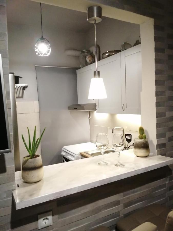 Comfortable Modern Entire House Near The Center Of Athens-Blue Serenity ภายนอก รูปภาพ